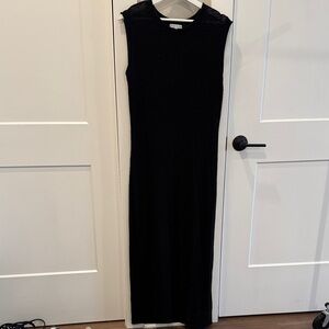 Chic Black Sleeveless Maxi Dress